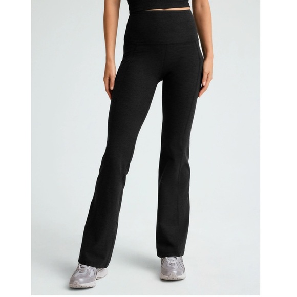 Beyond Yoga Women's XS Spacedye Versatility Pocket Bootcut Pant Black NWT - Picture 2 of 7